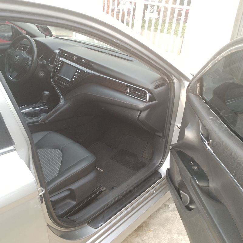 Thumbnail 8 of 2019 Toyota Camry Le